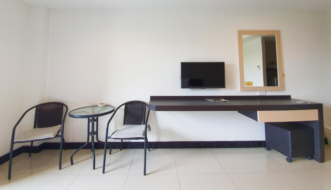 B Space Residence Nong Prue Dış mekan fotoğraf