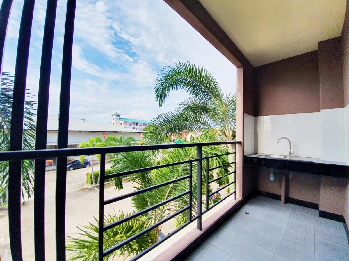 B Space Residence Nong Prue Dış mekan fotoğraf