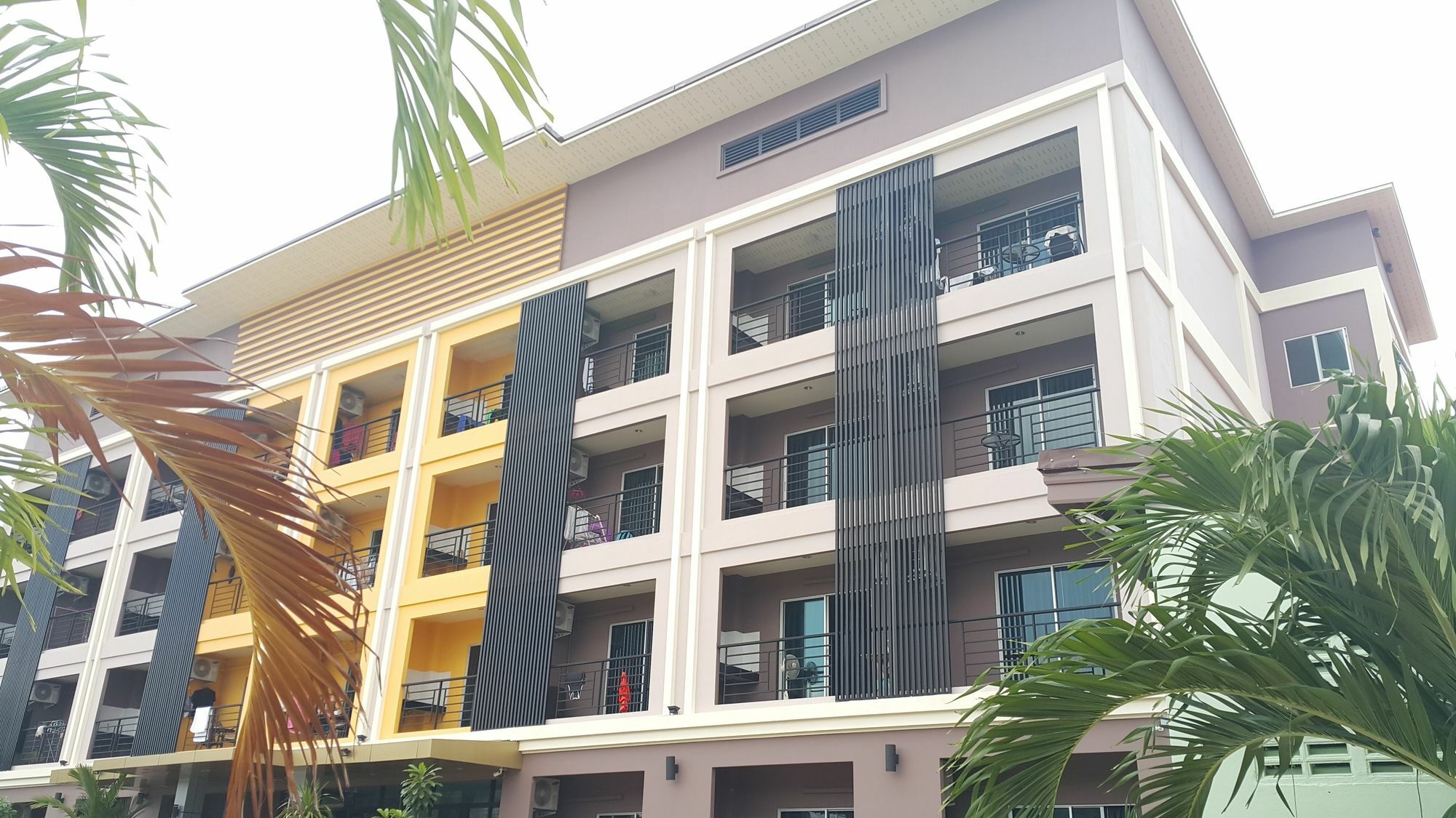 B Space Residence Nong Prue Dış mekan fotoğraf