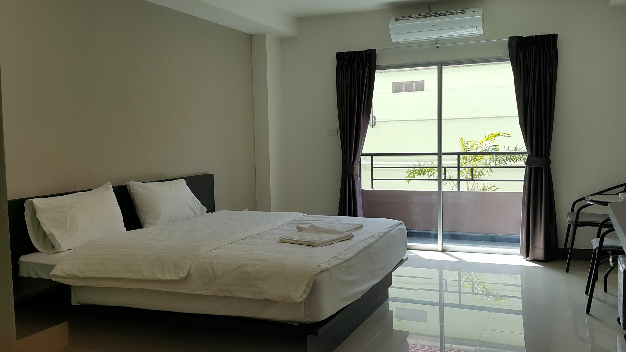 B Space Residence Nong Prue Dış mekan fotoğraf