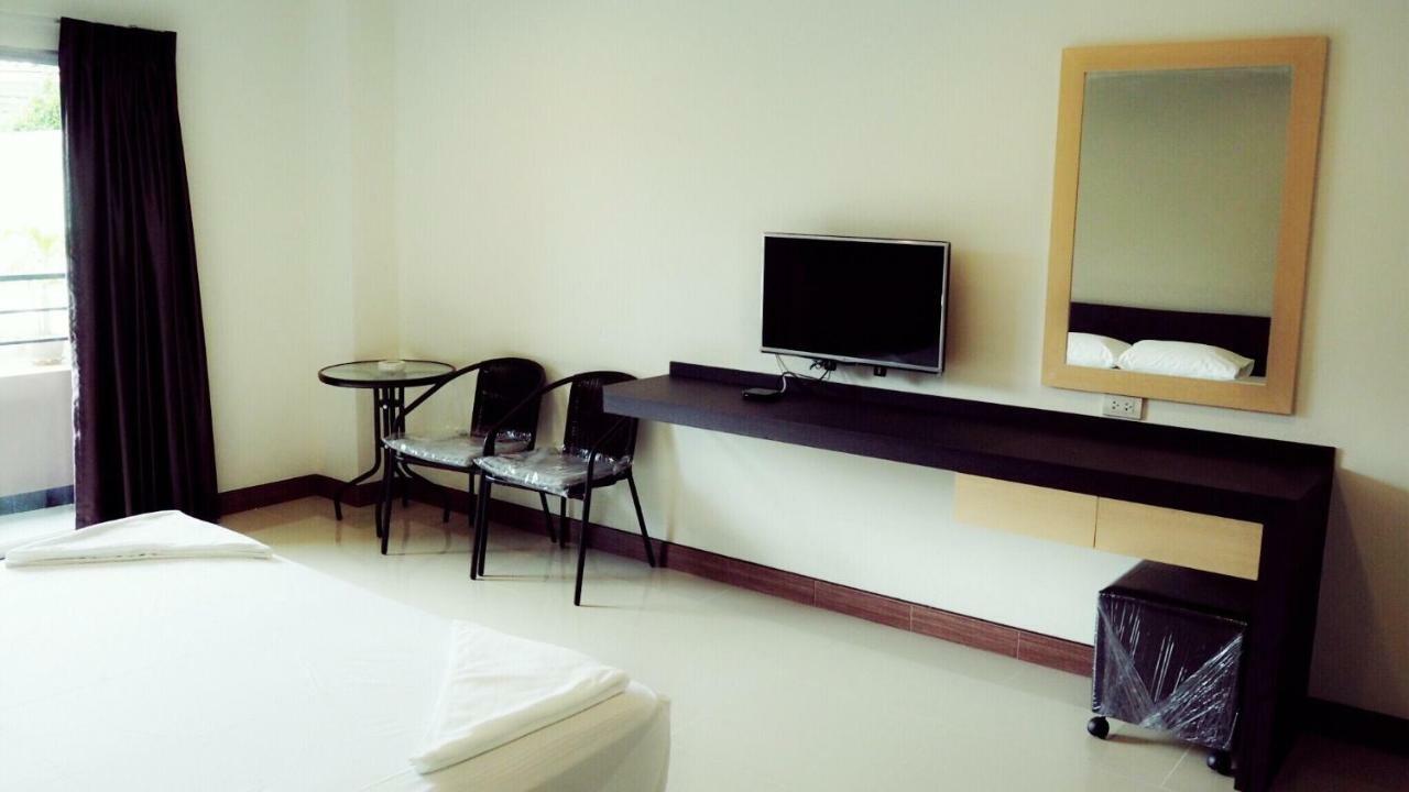 B Space Residence Nong Prue Dış mekan fotoğraf