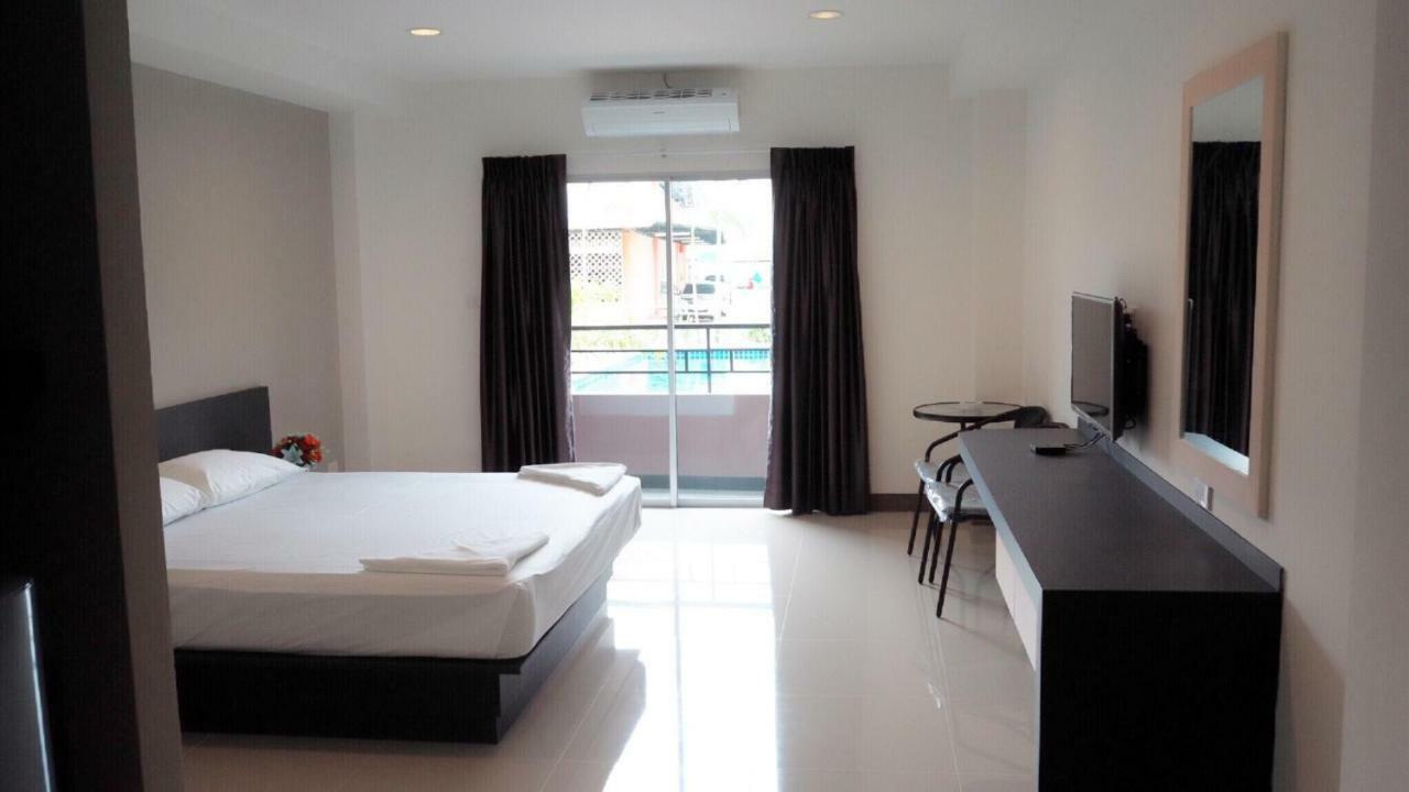 B Space Residence Nong Prue Dış mekan fotoğraf
